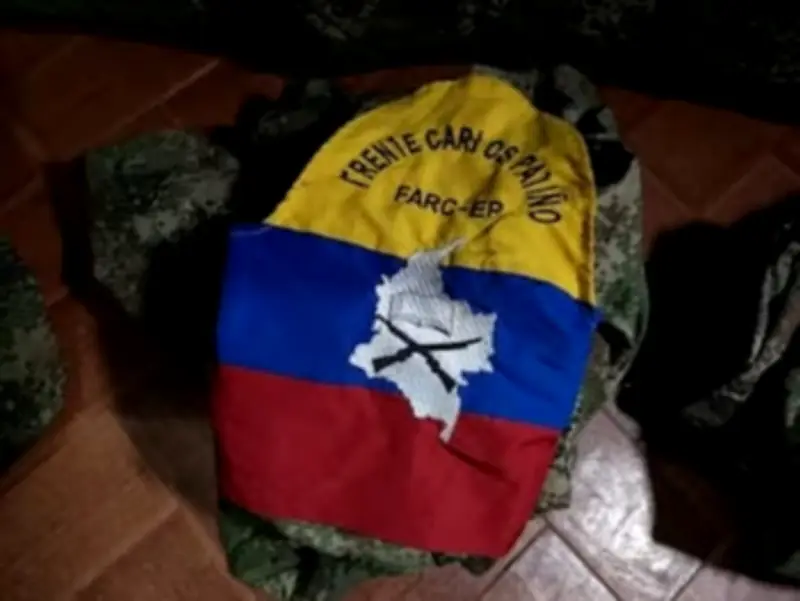 13 disidentes de las Farc se entregan en el Cañón del Micay tras presión militar en Cauca