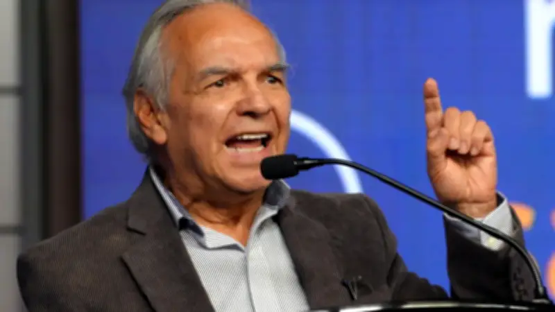 Abogado de Bonilla acusa a Fiscalía de intentar criminalizar al exministro con fines electorales