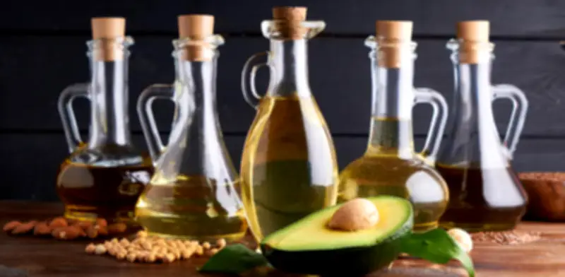 Aceites saludables: 10 opciones recomendadas y cómo usarlos en la cocina diaria