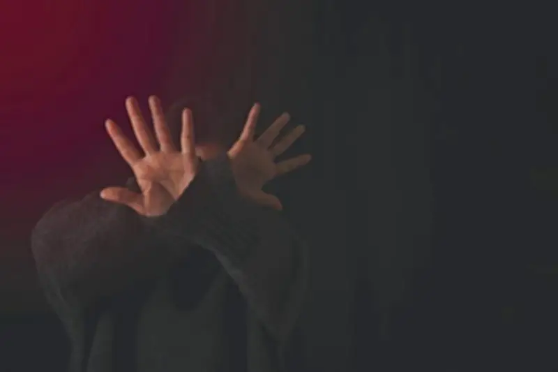 Acoso sexual en Colombia: cómo identificar conductas inapropiadas tras escándalo en Caracol Televisión