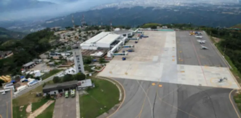 Aerocivil suspende operaciones en Aeropuerto Palonegro de Bucaramanga por bloqueos en vía de acceso