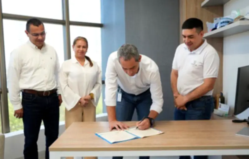 Afinia, Fenoge y Undetco impulsan energía solar en 400 pequeños negocios de Cartagena y Bolívar