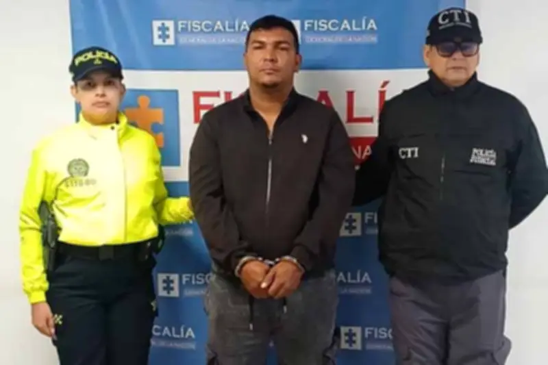 Agente de tránsito a prisión por violencia contra su pareja durante 17 años