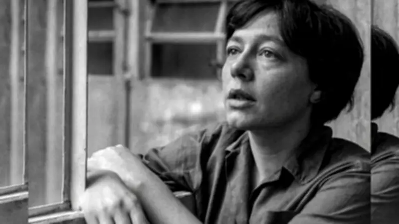 Alejandra Pizarnik: genio, abismo y la maldición de sentir demasiado