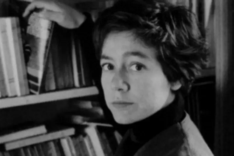 Alejandra Pizarnik: una vida entre poesía y desesperación en novela de Carlos Luis Torres