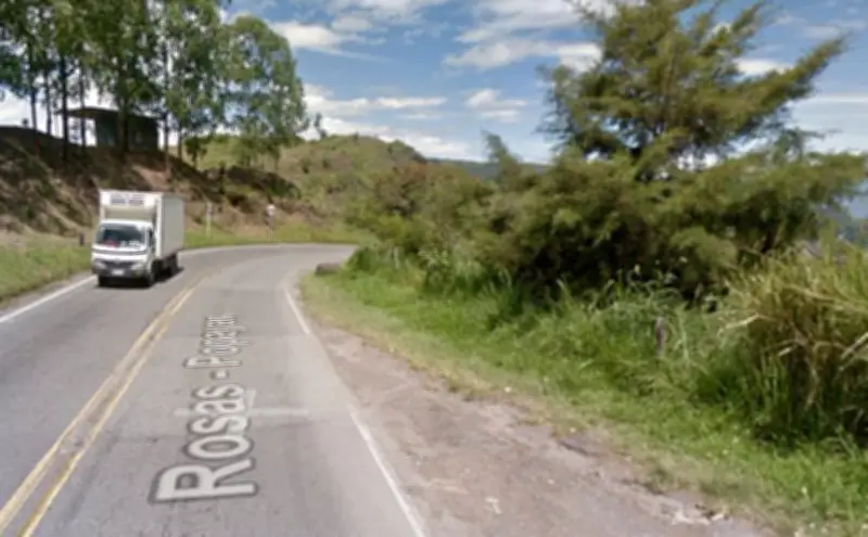 Alerta en Vía Panamericana: Explosivos Sospechosos Cierran Tramo Popayán-Pasto