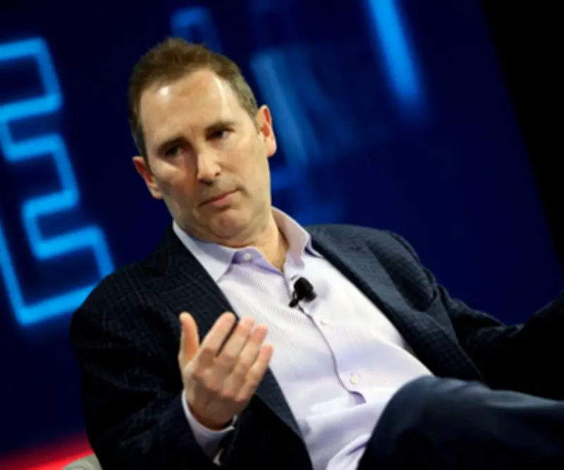 Amazon impone recargo del 3,5% a vendedores por alza del petróleo