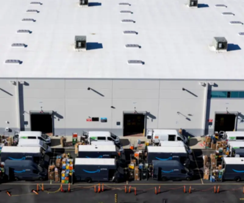 Amazon y el Servicio Postal de EE.UU. sellan acuerdo clave para entrega de paquetes