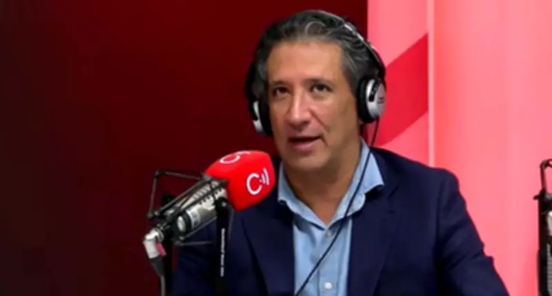 Antonio Casale confronta a colega en Caracol Radio por asistir con gripa al programa