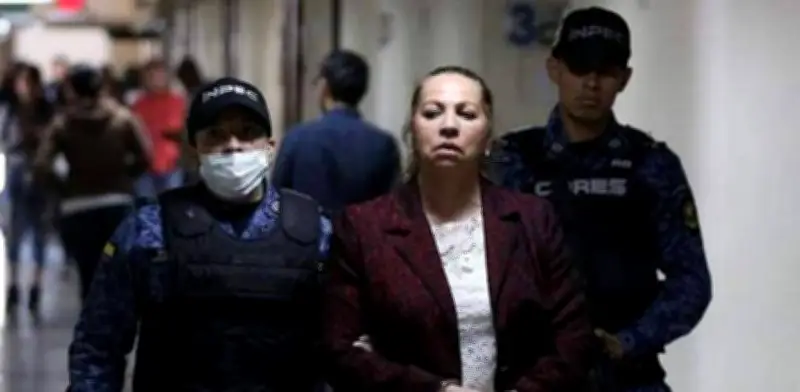 Apelaciones judiciales mantienen en suspenso el regreso de Silvia Gette a la rectoría de la Universidad Autónoma del Caribe