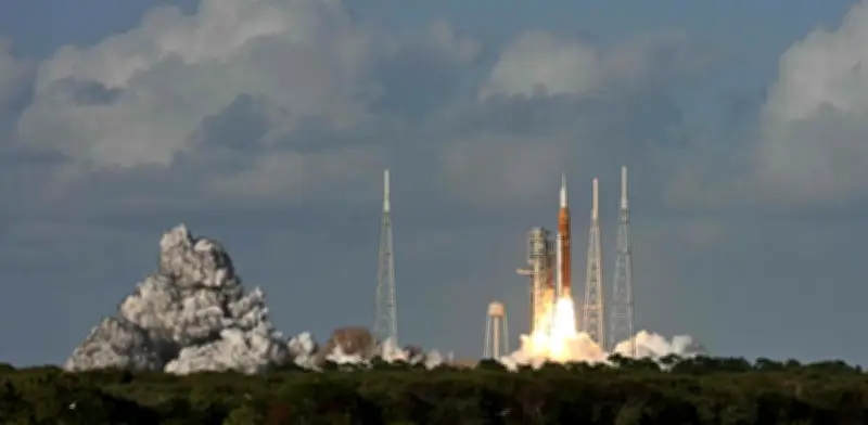 Artemis II: Astronautas reparan inodoro espacial dañado en viaje a la Luna