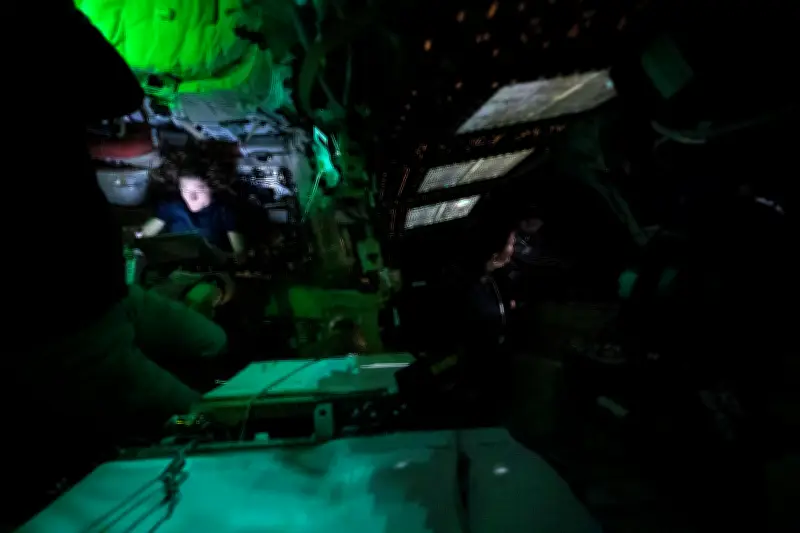 Artemis II avanza sin contratiempos hacia la Luna: NASA cancela primera maniobra de corrección