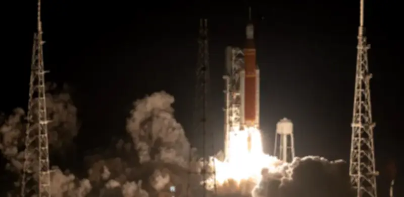 Artemis II: Tripulación reporta fallo en sistema sanitario durante pruebas orbitales