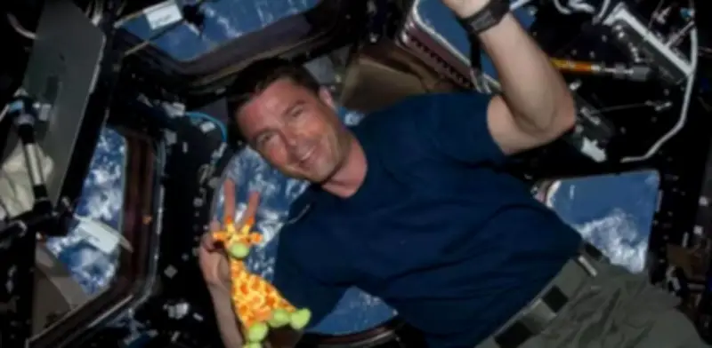 Astronauta Reid Wiseman: cráter lunar llevará nombre de su esposa fallecida en homenaje conmovedor