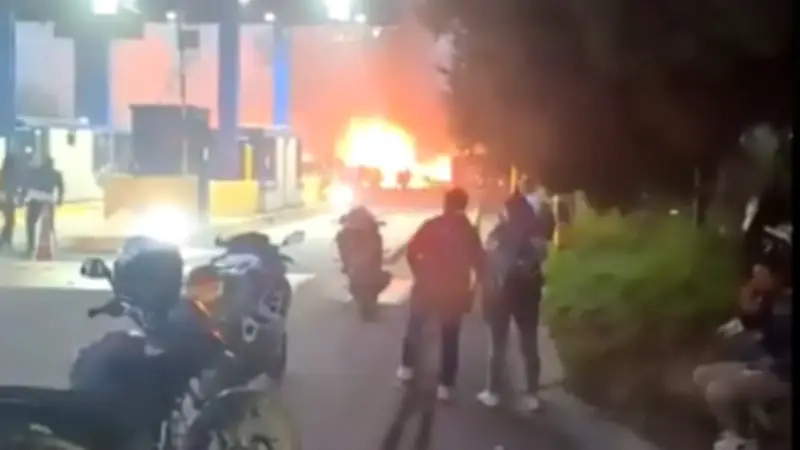 Aumenta a 13 el número de fallecidos en trágico accidente en peaje de Casablanca, Cundinamarca