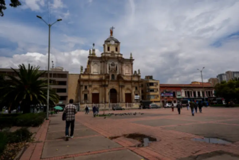 Basílica del Voto Nacional en Bogotá: deterioro crítico sin restauración a la vista