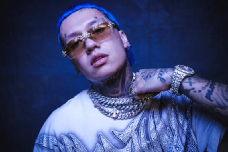 Blessd presenta 'El Mejor Hombre del Mundo': Un álbum introspectivo que redefine su carrera musical