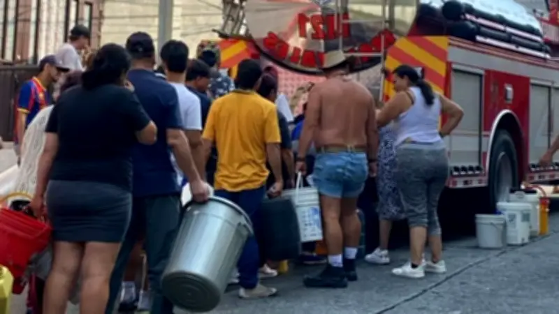 Bloqueos en Buenaventura persisten por crisis de agua potable tras bajo nivel del río Escalerete