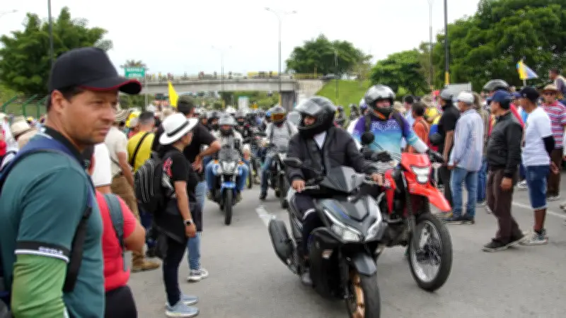 Bloqueos por avalúo catastral en Santander: acuerdos permiten paso intermitente en corredores