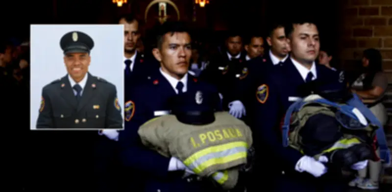 Bomberos de Medellín rinden emotivo homenaje a Iván Darío Posada tras muerte en incendio