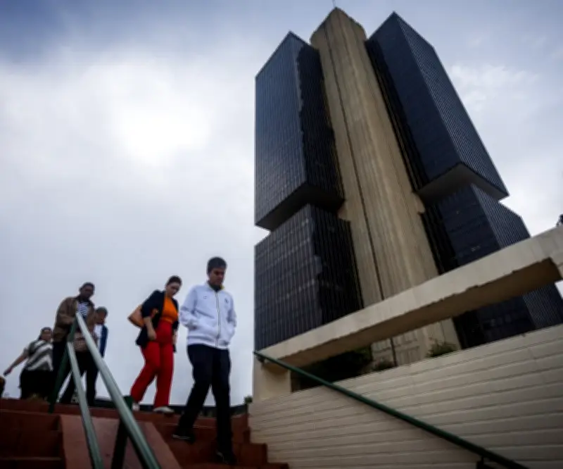 Brasil: Impagos récord amenazan ganancias bancarias y fintech ante incertidumbre económica