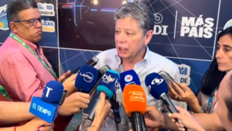 Bruce Mac Master respalda al Banco de la República y critica politización de tasas de interés