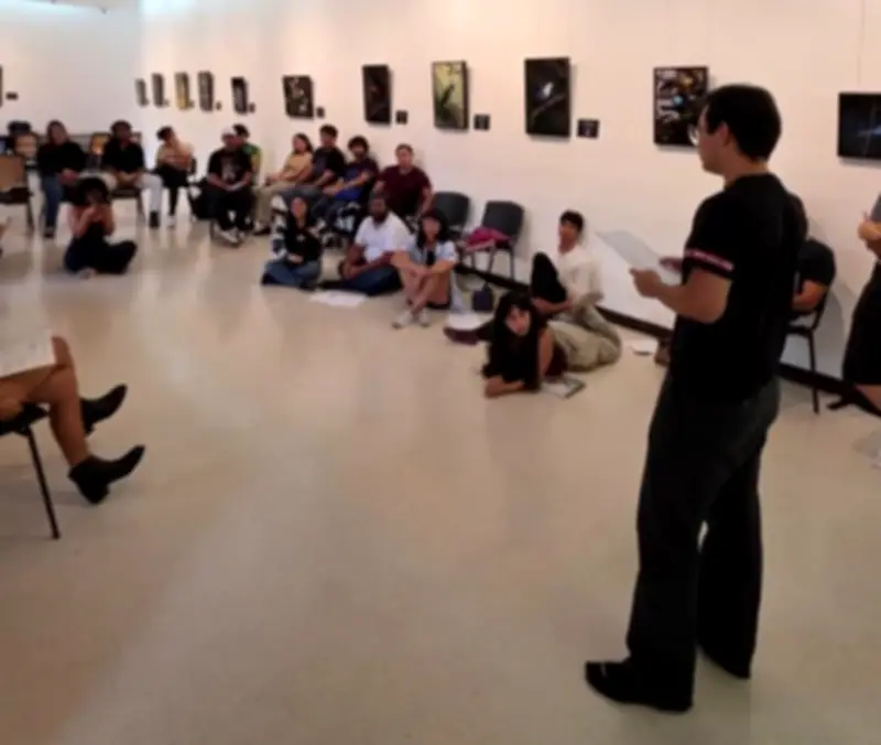 Bucaramanga acoge taller gratuito que fusiona poesía y dibujo en el Museo de Arte Moderno