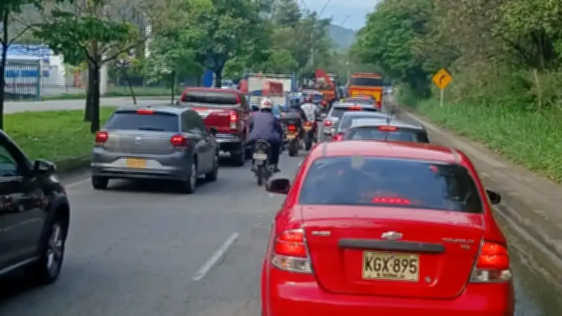 Bucaramanga enfrenta crisis de movilidad: desplazamientos superan la hora