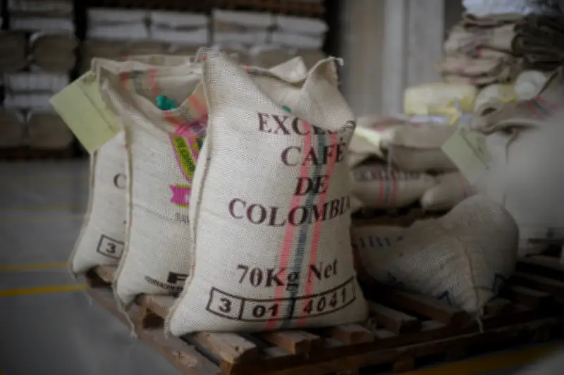 Café colombiano consolida su crecimiento en China tras 20 años de presencia estratégica