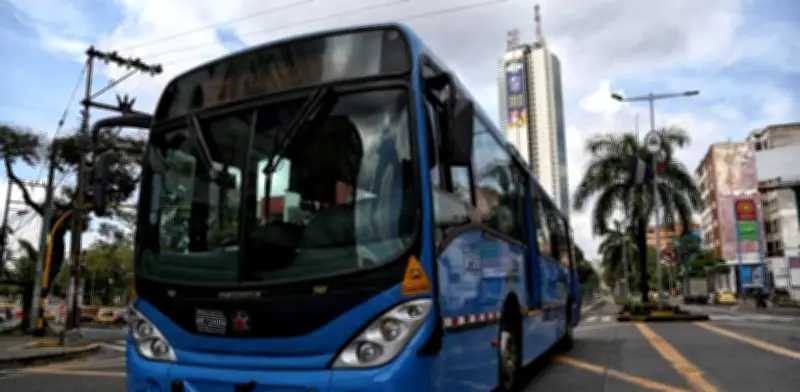 Cali implementa recarga de tarjetas MIO para evitar deserción escolar de 1.000 estudiantes