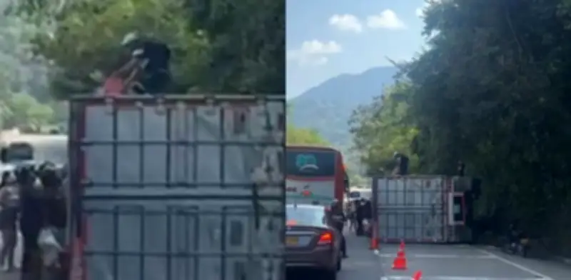 Camión se volcó en la vía La Vega-Villeta y saqueadores robaron la carga: hay un capturado