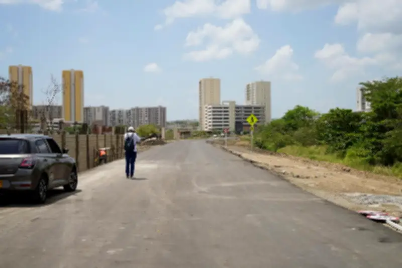Cartagena avanza en movilidad: vía Territorio Mío del Intercambiador La Carolina ya está asfaltada