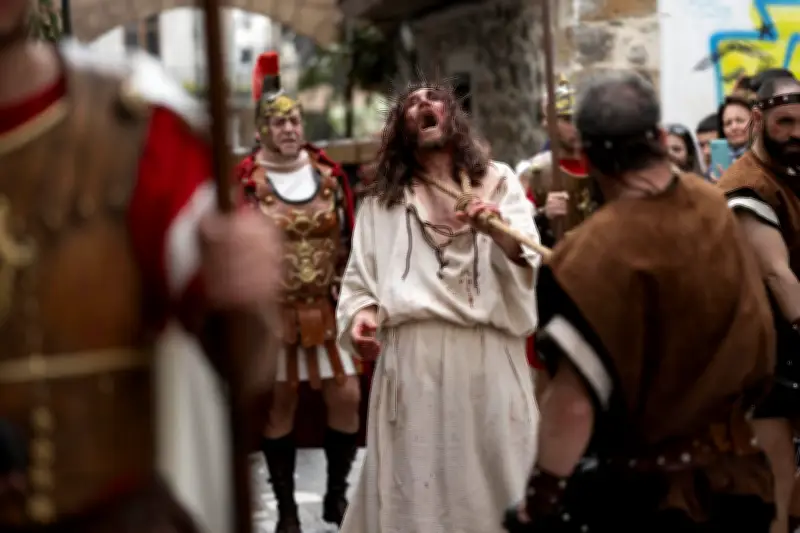 Castro Urdiales revive la Pasión con realismo en su 42ª edición de Interés Turístico Nacional