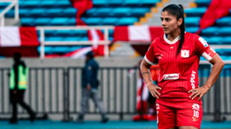 Catalina Usme critica duramente la falta de apoyo al fútbol femenino colombiano