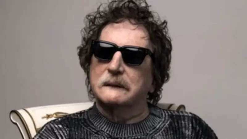 Charly García sigue en observación tras cirugía renal en Buenos Aires