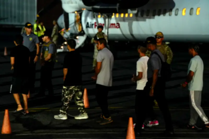 Chile inicia expulsión de migrantes irregulares: primer vuelo incluye colombianos