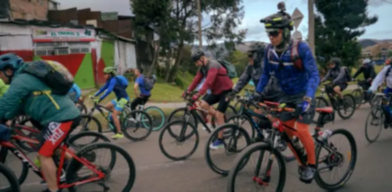 Cierre total en la Vía al Llano por carrera ciclística con 17.000 participantes este viernes