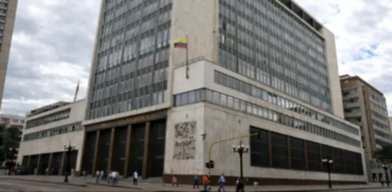 Ciudadanos exigen respeto a autonomía del Banco de la República tras tensión con Gobierno Petro