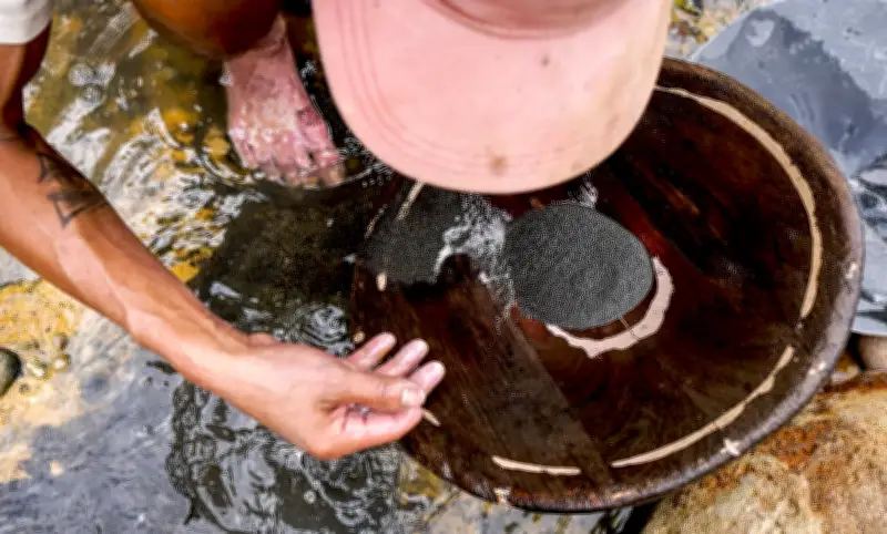 Clan del Golfo explotó oro dentro de base militar en Antioquia