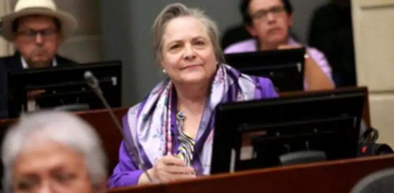 Clara López se retiraría de la carrera presidencial para respaldar a Iván Cepeda