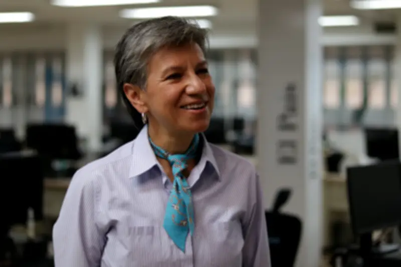 Claudia López revela su batalla contra el cáncer de mama y el dolor por la muerte de su hermana