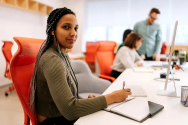 Cómo construir tu perfil profesional desde la universidad para acceder al primer empleo
