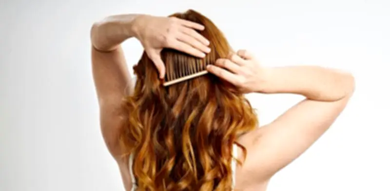 Cómo recuperar el cabello tras el sol: estrategias para restaurar el equilibrio capilar