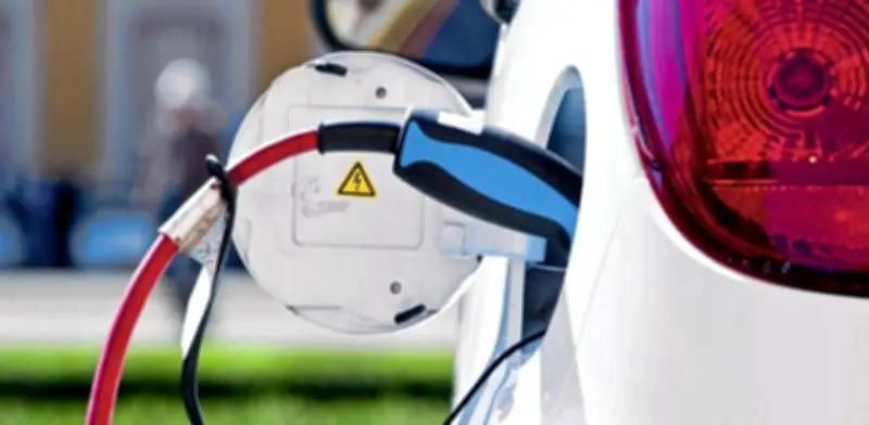 Colombia podría ahorrar US$40.000 millones acelerando adopción de vehículos eléctricos