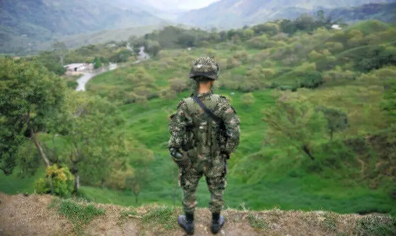 Combates en Cauca y Valle dejan 20 muertos y más de 30 heridos