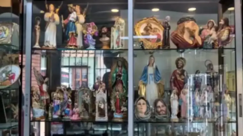 Comerciantes de artículos religiosos en Medellín reportan aumento de ventas por Semana Santa