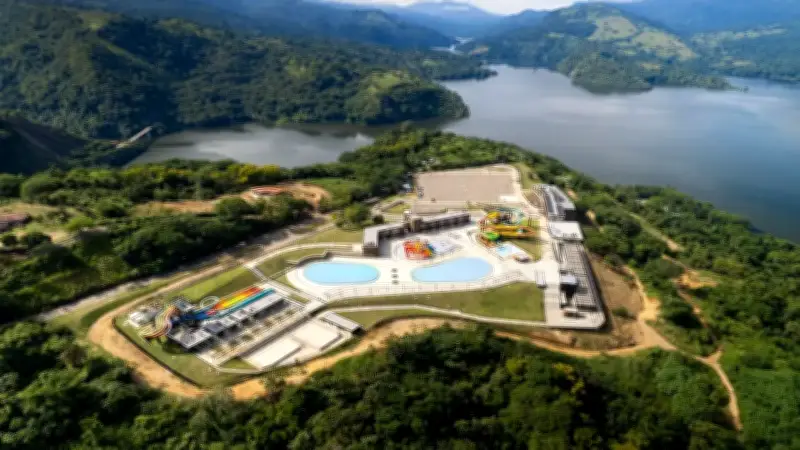 Comfenalco Santander abre el parque acuático más grande del oriente colombiano