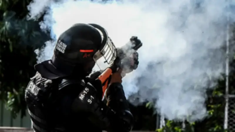 Condenan a patrullero del Esmad por disparar a estudiante durante protestas de 2021