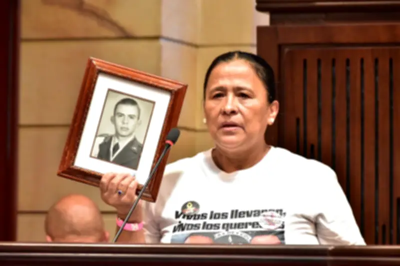 Congreso suspende sesión por falta de quórum en Día de Memoria de Víctimas