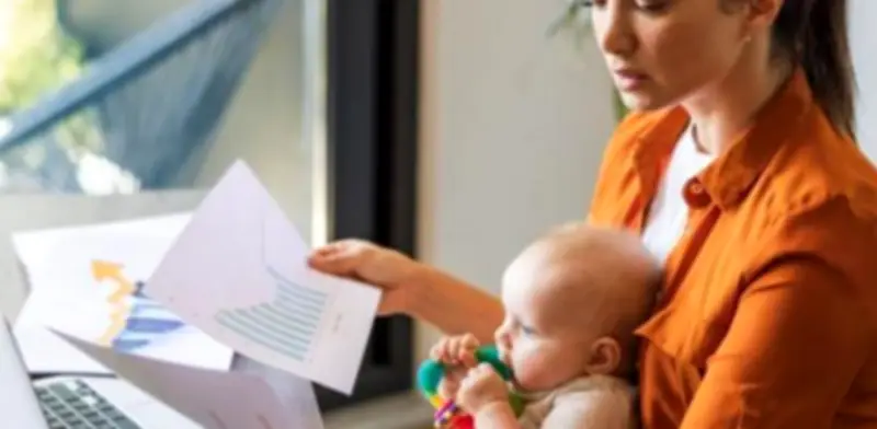 Corte redefine estabilidad laboral en lactancia y amplía fuero de maternidad